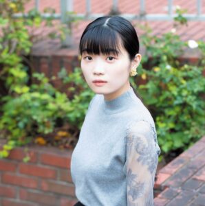 東野絢香さん